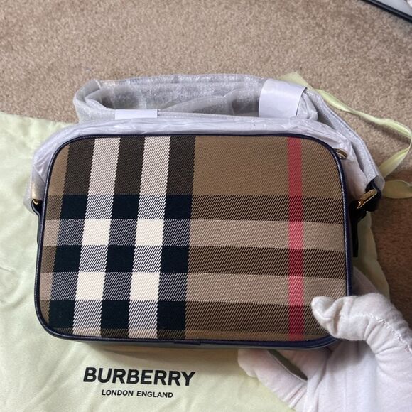 BNWT - BURBERRY SMALL PLAID CHECKERED LEATHER CAMERA CROSSBODY BAG - Picture 5 of 8